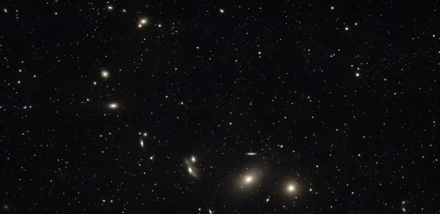 Chaîne de Markarian, straddling Virgo and Coma Berenices