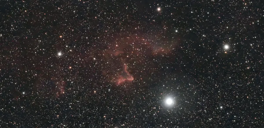 IC 63 · IC 59, Nébuleuse du Fantôme, in the constellation Cassiopeia