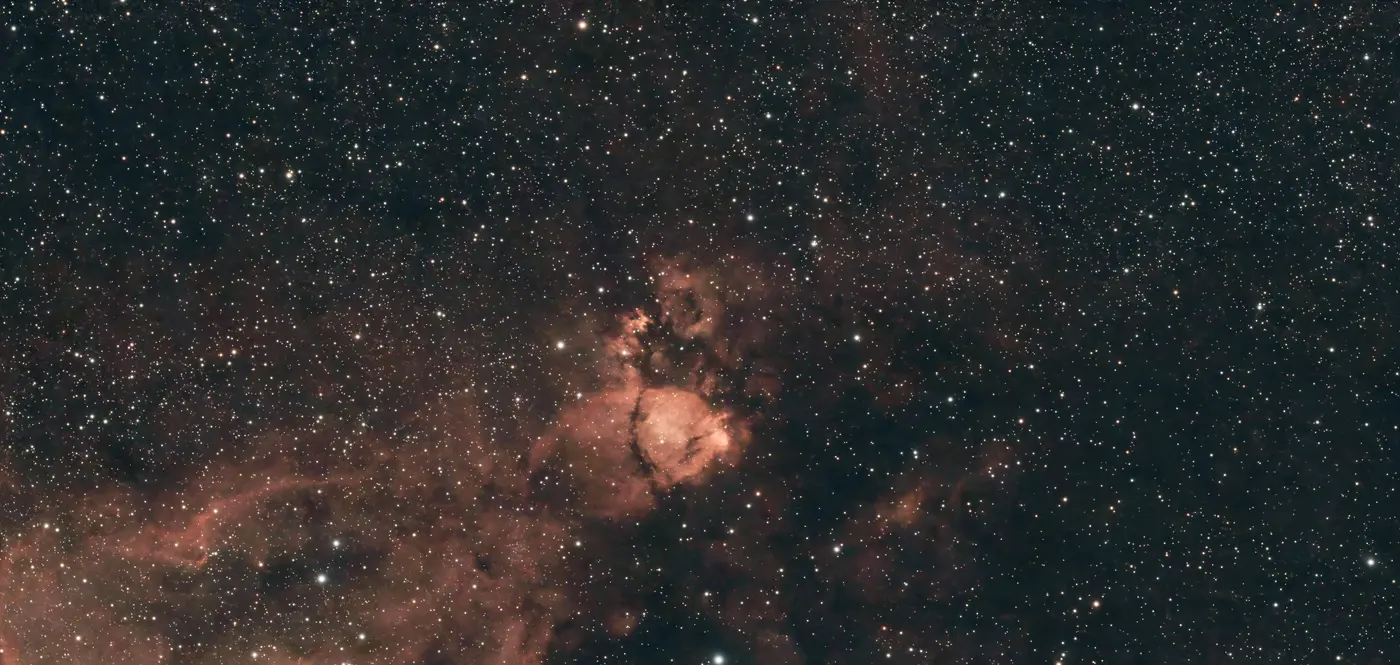 IC 1805 · IC 1795, Le Cœur et la Tête de Poisson, dans la constellation Cassiopée