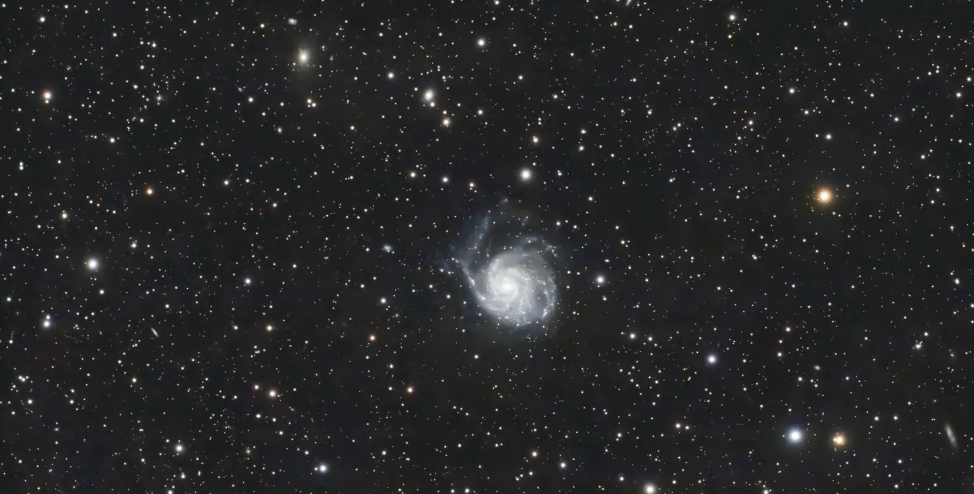 M101, Galaxie du Moulinet, dans la constellation Grande Ourse