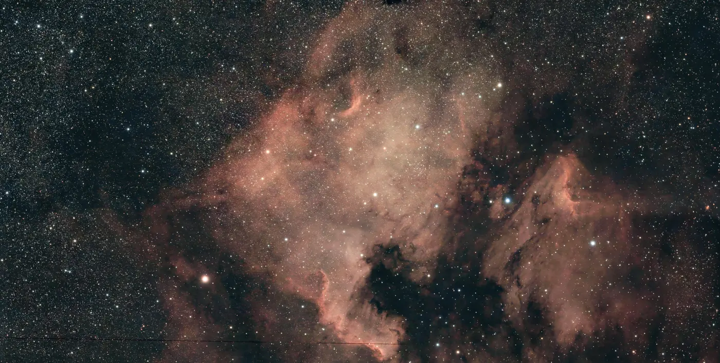 NGC 7000 · IC 5070, Amérique du Nord et Pélican, dans la constellation Cygne